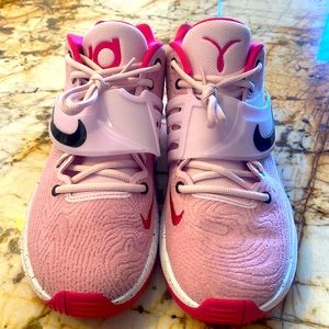 “KD14” Kay Yow Cancer Awareness 2007 Rare Pink Sz 10